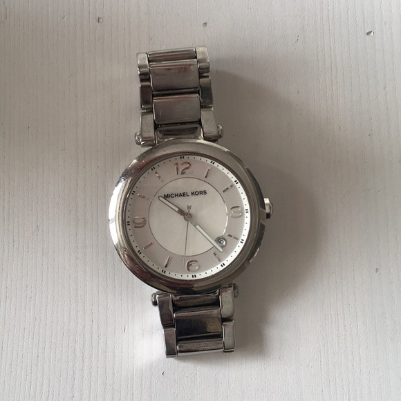 Michael Kors watch - Picture 1 of 3